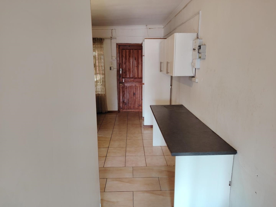 To Let 2 Bedroom Property for Rent in Eikendal Western Cape